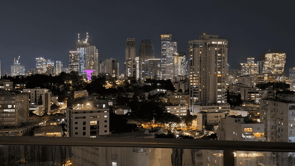 דירה למכירה 4.5 חדרים ברחוב האשל ברמת גן