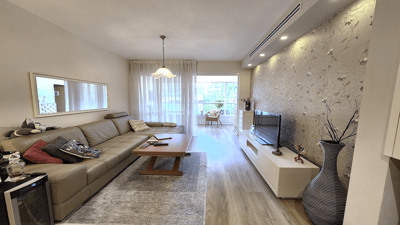 דירה למכירה בגבעתיים ברחוב שינקין 3.5 חדרים