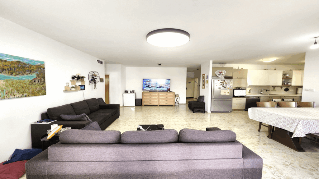 דירה למכירה ברמת גן 4 חדרים במרכז מרום נווה