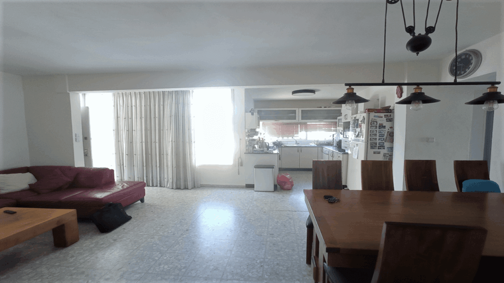 דירת גג 4 חדרים פינתית למכירה ברמת עמידר רמת גן