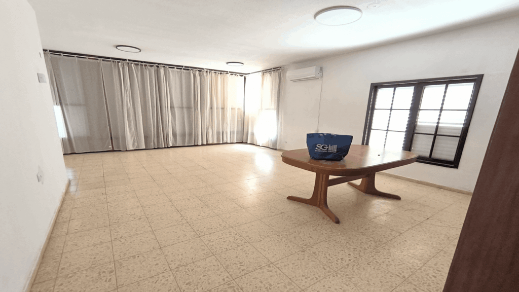 דירה להשכרה ברמת גן ברחוב הרצל