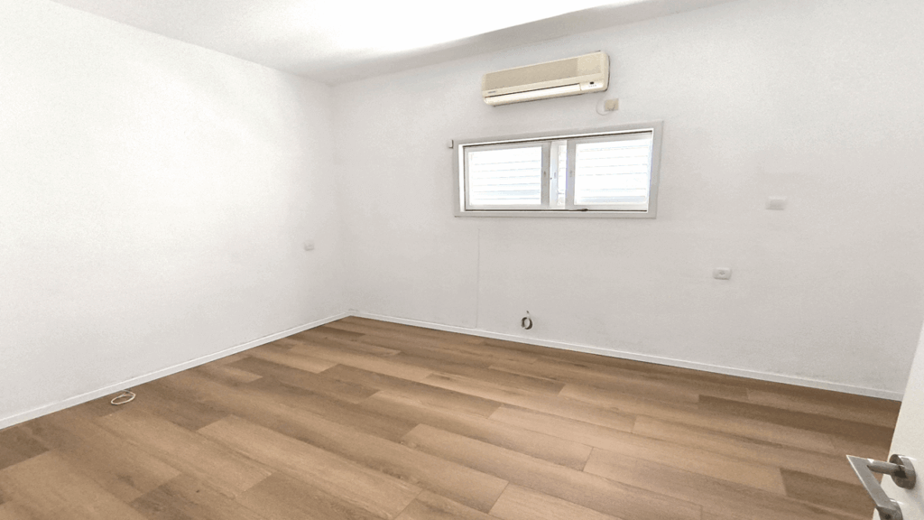 דירה להשכרה ברמת גן ברחוב הרצל